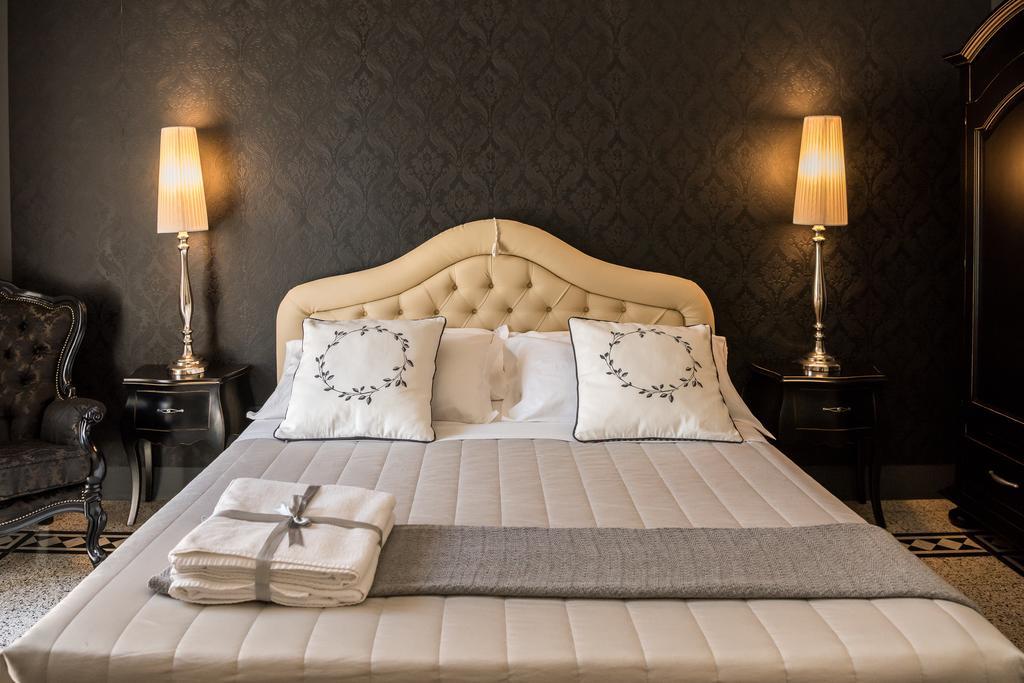 Bed and Breakfast Palazzo Bignami Lecce Exteriér fotografie