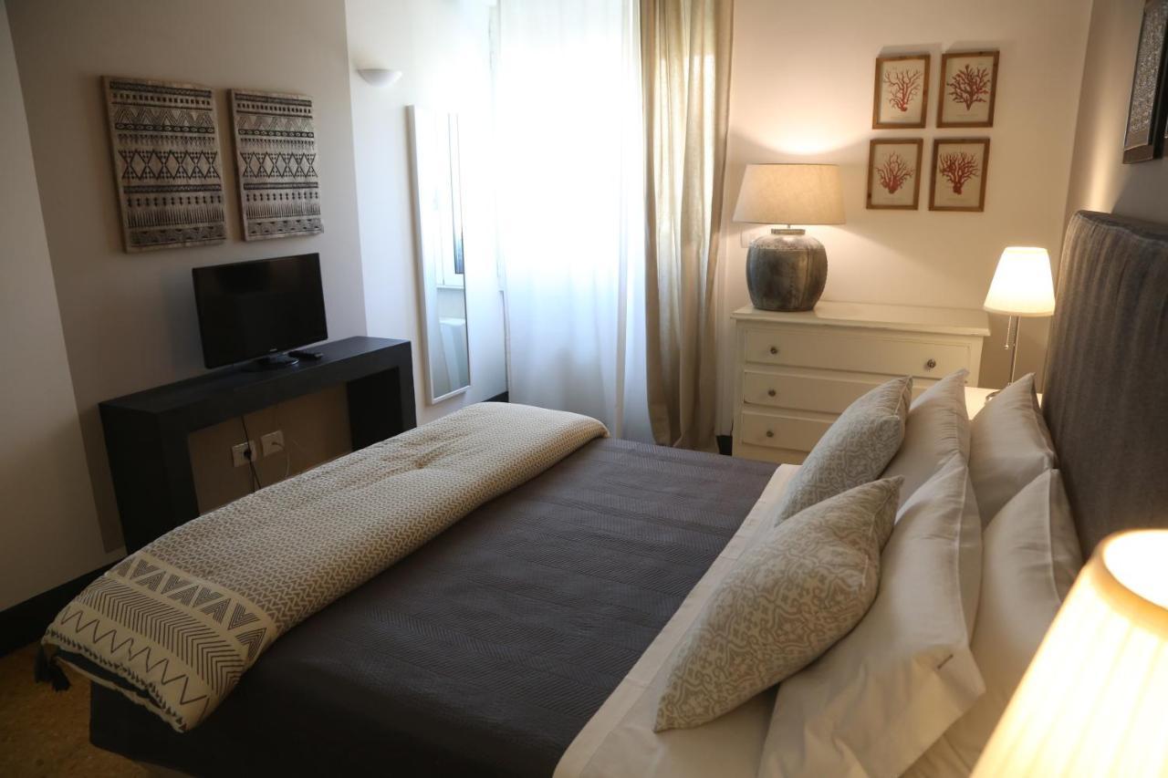 Bed and Breakfast Palazzo Bignami Lecce Exteriér fotografie